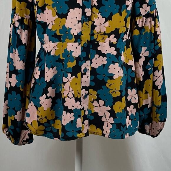 Cabi Black Bold Floral Button Down Cottage DollCore Shirt NWOT Size XS Oversized - Picture 4 of 11